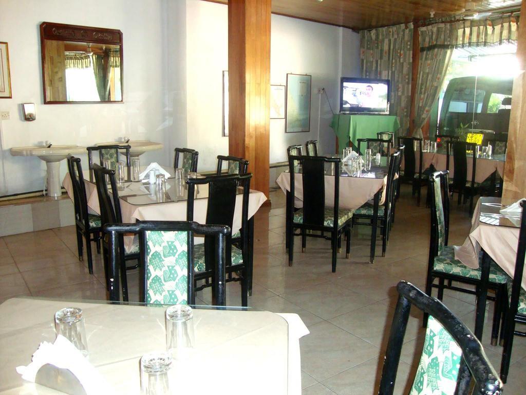 Green Park Beach Hotel Trincomalee Exterior photo